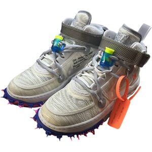 Off-White Air Force 1 Mide White Color 
Men’s Size: 13